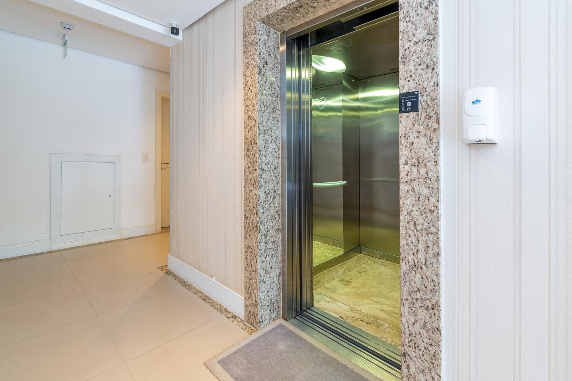 Luxuoso Apartamento Central Para 10 Pessoas Gramado Exterior photo